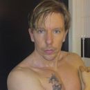 Submissive Male Seeks Dominatrix for Kinky Tomkin Fetish Fun